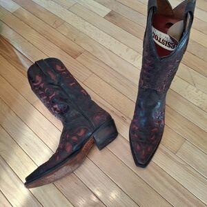 Exquisite Women's Heeled Boots - Red and Brown